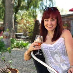 Meet your Posher, Holly